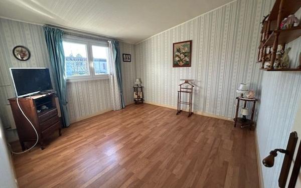 Maison à vendre    5 pièces • 92,80 m2 Menucourt