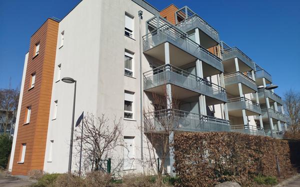Appartement à vendre    3 pièces • 62 m2 Eckbolsheim