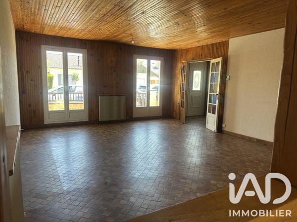 Maison à vendre 5 pièces 105 m² Saint-Germain-du-Puy