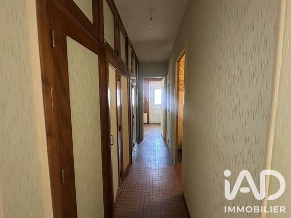 Maison à vendre 5 pièces 105 m² Saint-Germain-du-Puy