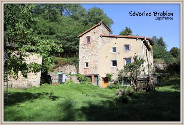 🏡 Maison en pierre de 166 m² avec ancien moulin et terrain de 1,8 hectare à Saint-Rémy-sur-Durolle