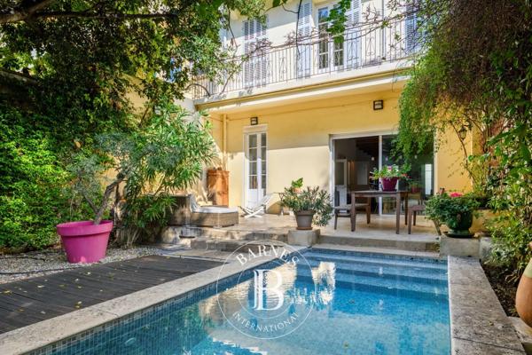 Marseille 8ème, Appartement 2 Chambres -  162 m² à vendre