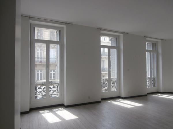 A louer Appartement de type 4 à Marseille 13006 Rue de Rome