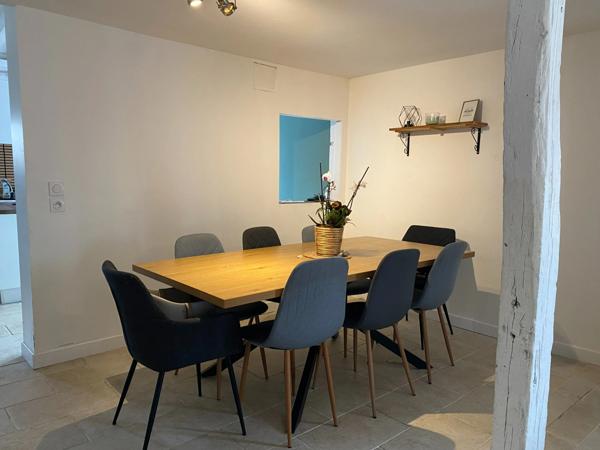 Maison prête à vivre à 6 kms de Lisieux - Terrain de 1200 m2 avec dépendance.