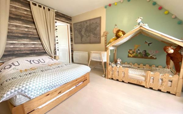 Maison à vendre    5 pièces •  Épône