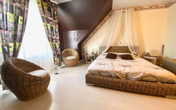 Maison à vendre    5 pièces •  Épône