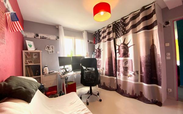 Maison à vendre    5 pièces •  Épône