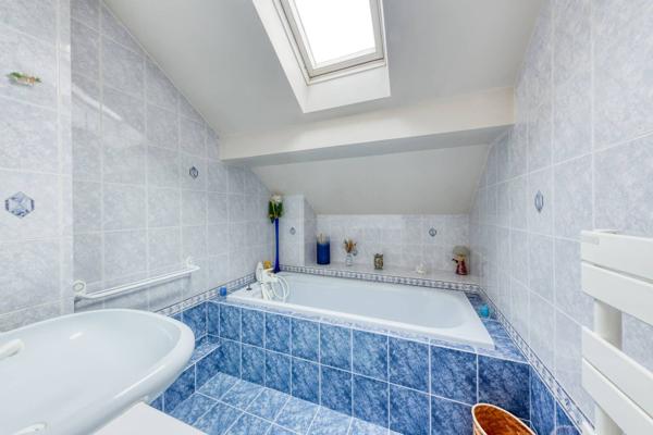 Maison Pontault Combault 6 pièce(s) 125 m2