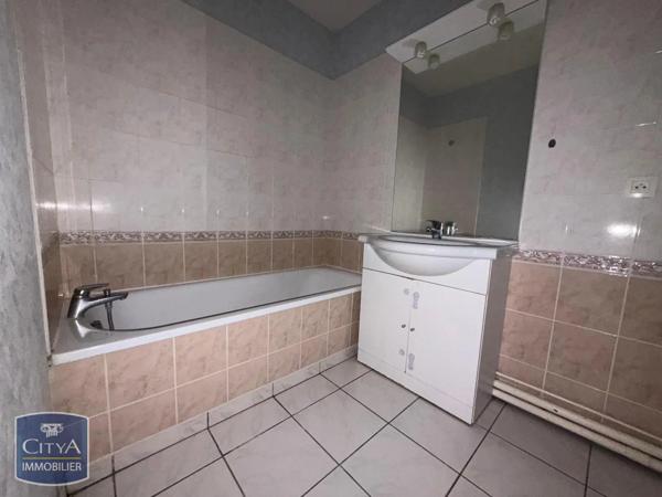 Appartement à louer 2 pièces 48.91m² Cusset (03300)