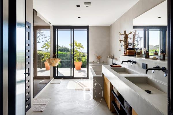 Anglet, Maison 6 Chambres -  367 m² à vendre