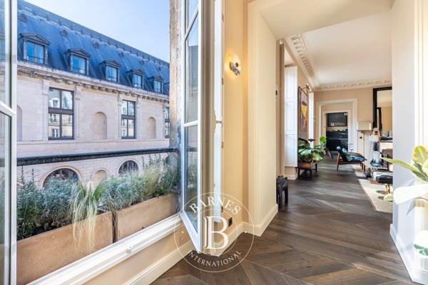Paris 1er, Appartement 4 Chambres -  191 m² à vendre