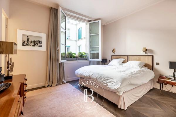 Paris 1er, Appartement 4 Chambres -  191 m² à vendre