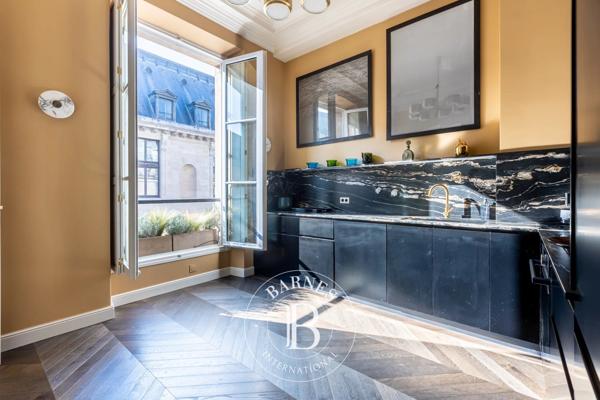 Paris 1er, Appartement 4 Chambres -  191 m² à vendre