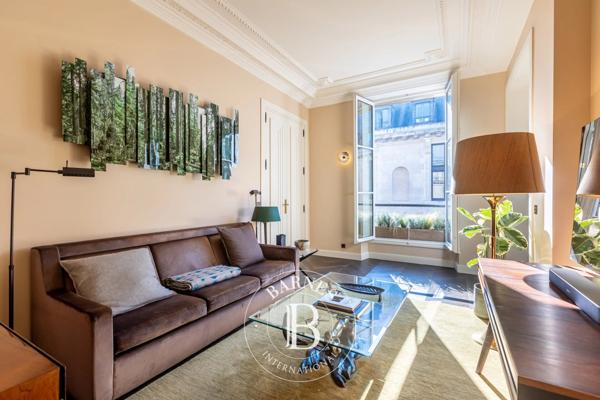 Paris 1er, Appartement 4 Chambres -  191 m² à vendre