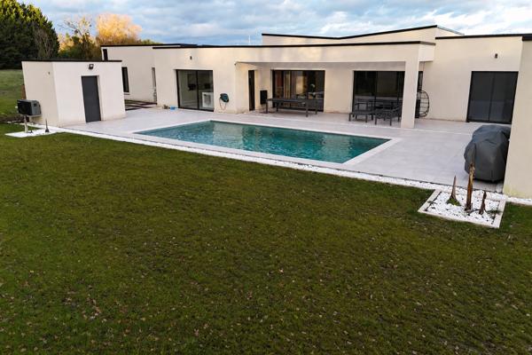 Maison 7 pièces 231.38 m2