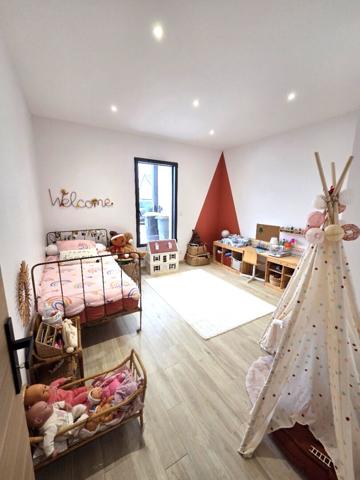 Maison 7 pièces 231.38 m2