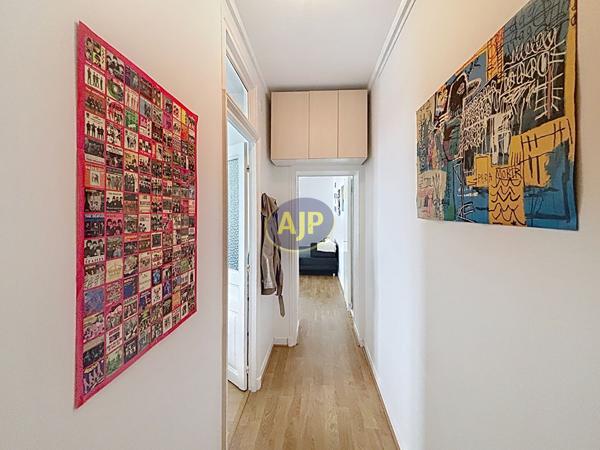 Appartement à vendre Paris 15eme - 2 pièces, 35m² avec 1 chambre(s) à 395 000€ - AJP Immobilier Paris 15 - Agence Pernet