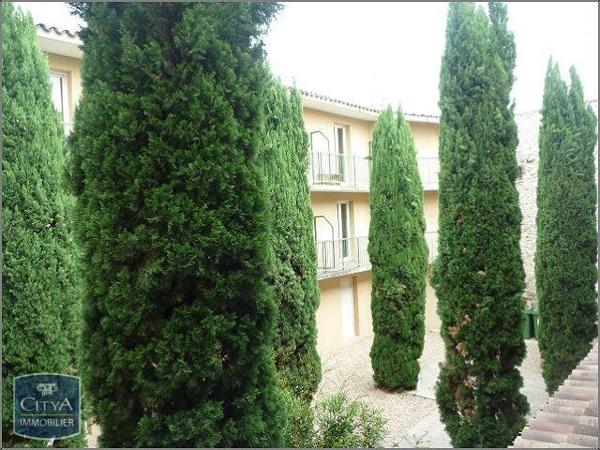 Appartement à louer 1 pièce 19.54m² Nîmes (30900)