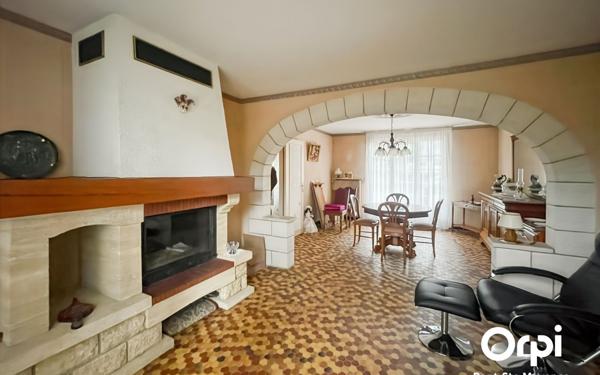 Maison à vendre    4 pièces •  Fleurines