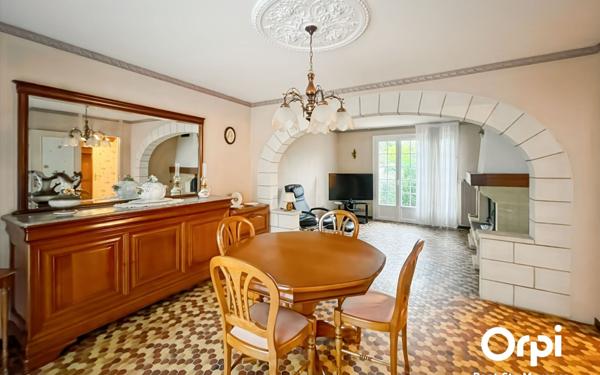 Maison à vendre    4 pièces •  Fleurines