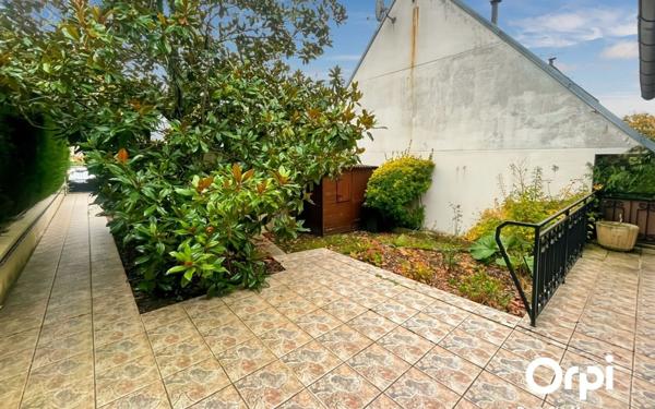 Maison à vendre    4 pièces •  Fleurines