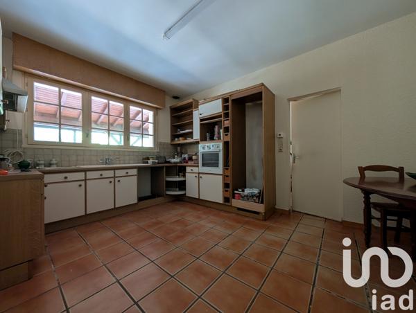 Maison à vendre 6 pièces 180 m² Saint-André-de-Cubzac