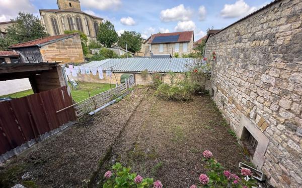 Maison à vendre    4 pièces •  Combles-en-Barrois