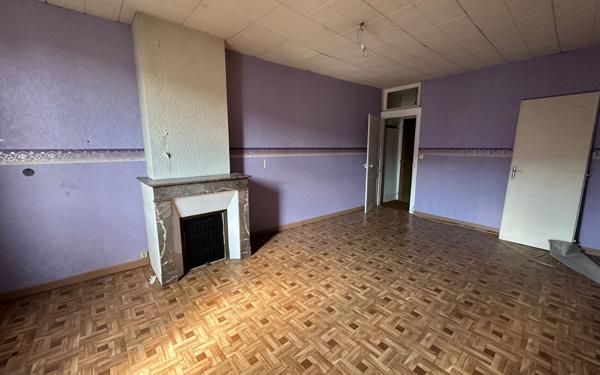 Maison à vendre    4 pièces •  Combles-en-Barrois