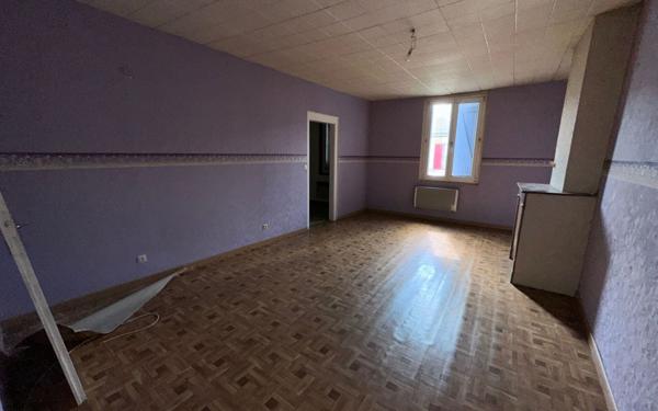 Maison à vendre    4 pièces •  Combles-en-Barrois