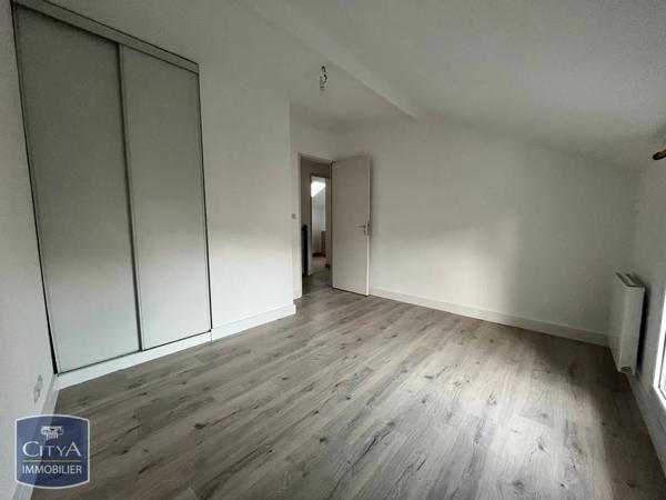 Maison à louer 4 pièces 70.04m² Neuville-de-Poitou (86170)