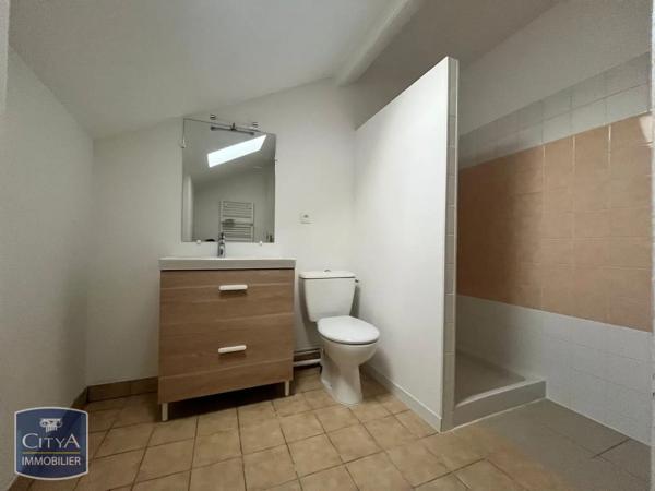 Maison à louer 4 pièces 70.04m² Neuville-de-Poitou (86170)
