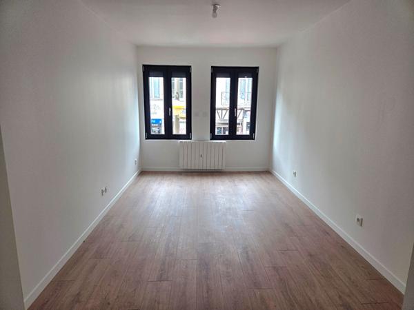 Immeuble  4 lots Bourg Achard centre