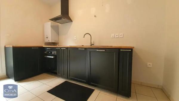 Appartement à louer 3 pièces 68.2m² Chartres (28000)