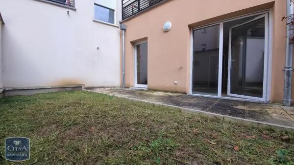 Appartement à louer 3 pièces 68.2m² Chartres (28000)