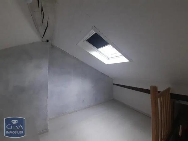 Appartement à louer 2 pièces 62.78m² Bourg-en-Bresse (01000)