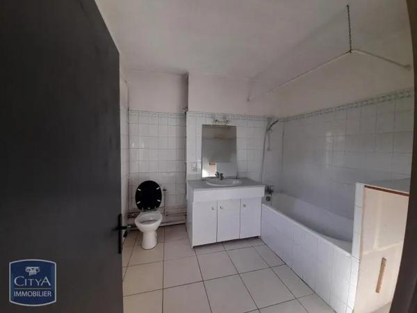Appartement à louer 2 pièces 62.78m² Bourg-en-Bresse (01000)