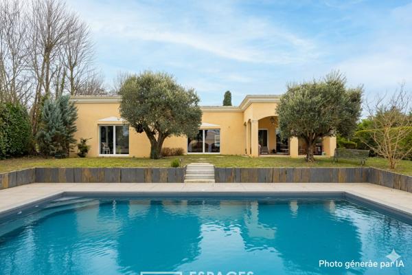 Maison de plain pied avec piscine