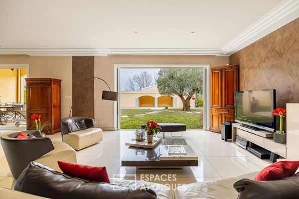 Maison de plain pied avec piscine