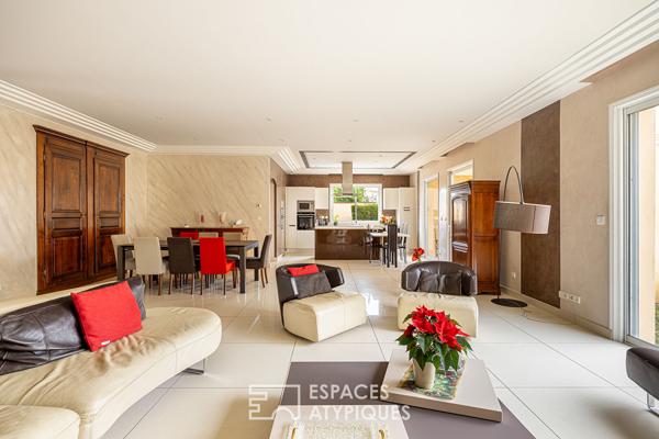 Maison de plain pied avec piscine