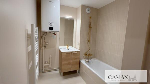 LEVALLOIS-PERRET – 3 PIÈCES 51 M² – IMMEUBLE ET APPARTEMENT ENTIÈREMENT RÉNOVÉS – 2 CHAMBRES – ASCENSEUR – CAV