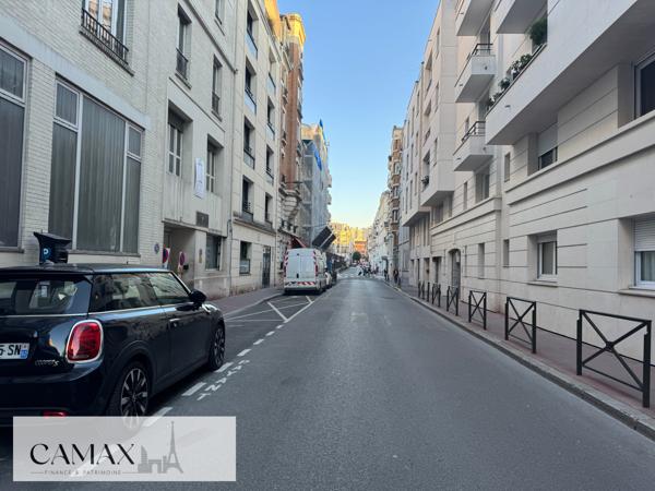 LEVALLOIS-PERRET – 3 PIÈCES 51 M² – IMMEUBLE ET APPARTEMENT ENTIÈREMENT RÉNOVÉS – 2 CHAMBRES – ASCENSEUR – CAV