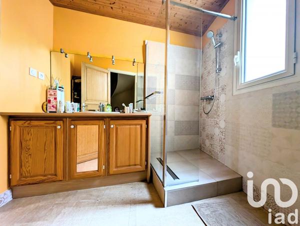 Maison de village 5 pièces de 100 m² à Latour-de-France (66720)