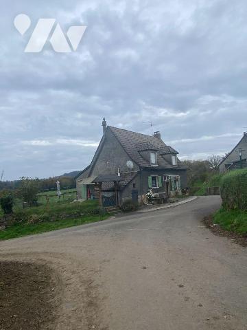 A vendre, à Jaleyrac (CANTAL), dans un petit hameau calme et verdoyant, sans vis à vis mais à p...