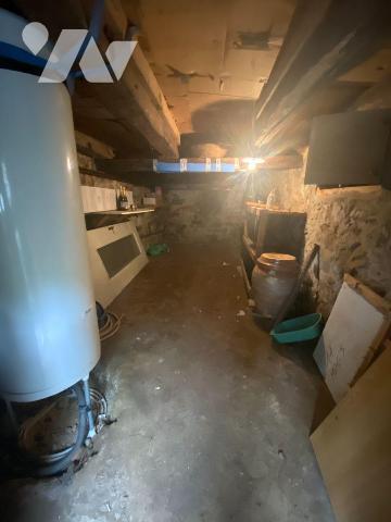 A vendre, à Jaleyrac (CANTAL), dans un petit hameau calme et verdoyant, sans vis à vis mais à p...