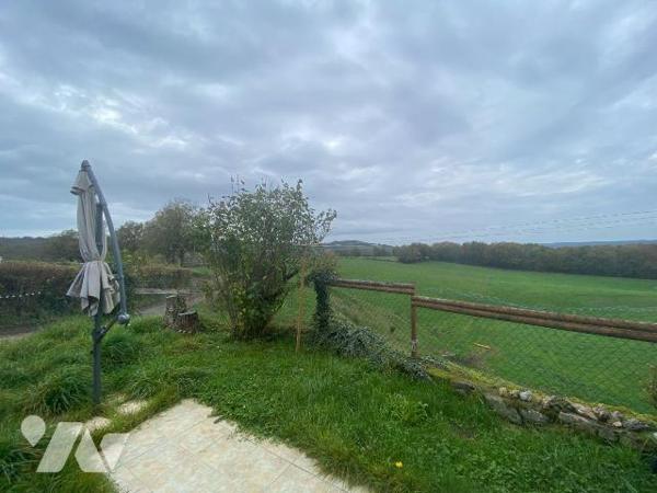 A vendre, à Jaleyrac (CANTAL), dans un petit hameau calme et verdoyant, sans vis à vis mais à p...