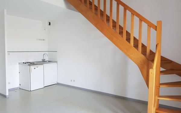 Appartement à louer    2 pièces •  Nîmes