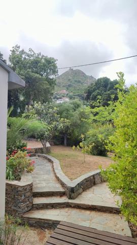 propriété de prestige alliant vue mer et montagne