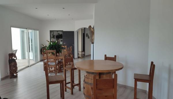 propriété de prestige alliant vue mer et montagne