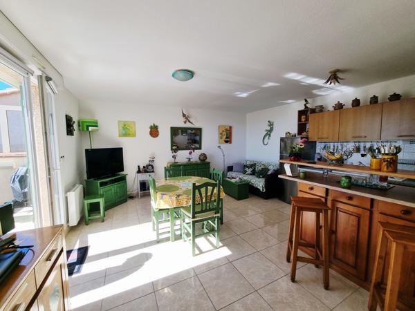 MAISON 4 PIÈCES DE PLAIN-PIED AVEC VUE PANORAMIQUE SUR LA MER 11560 Saint Pierre la Mer