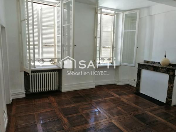 Immeuble de rapport – 7 appartements loués – Cœur historique d’AUCH